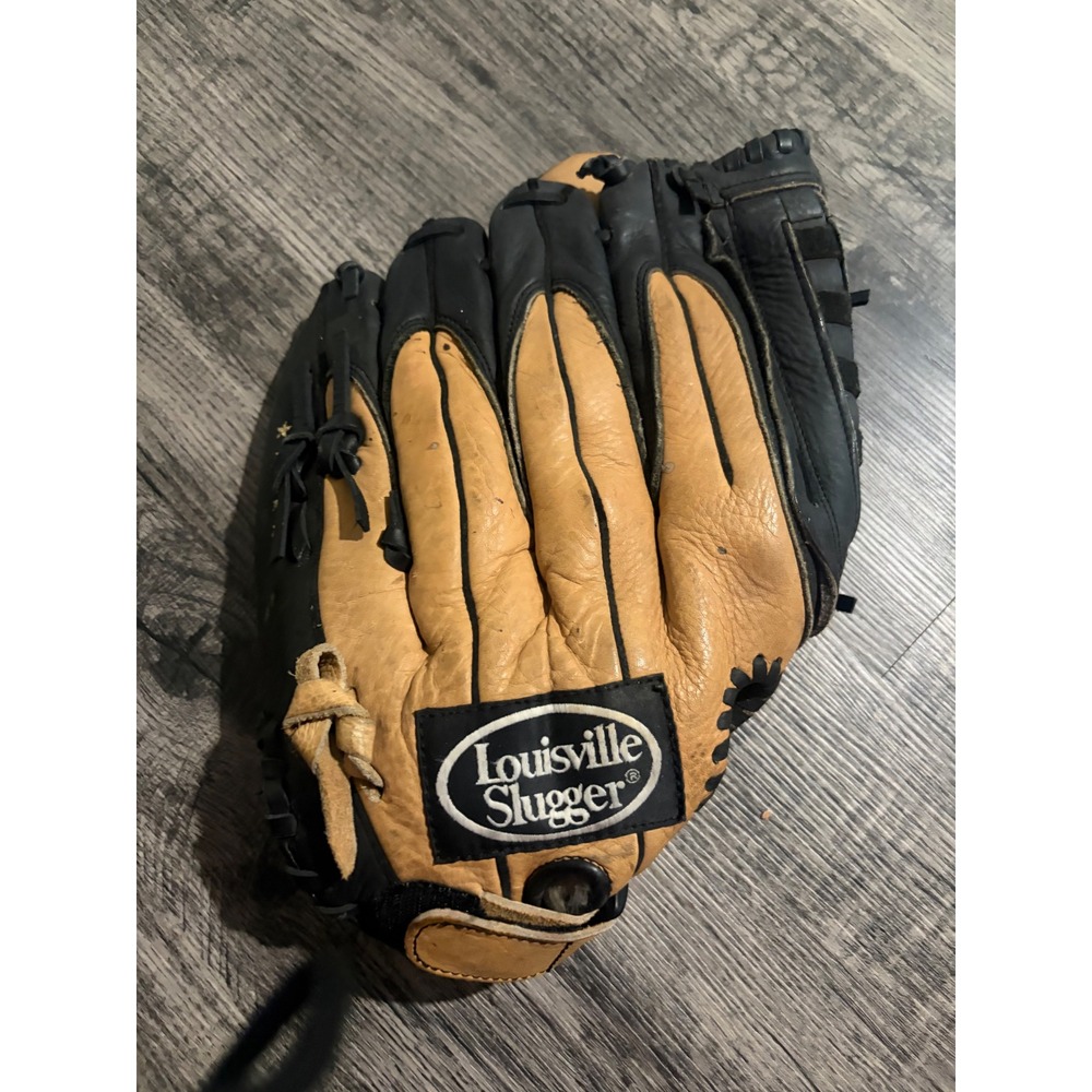 Louisville Slugger Players Series LP1350 13.5 Inch Baseball Softball Glove Black